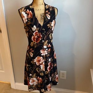 WHBM Jersey knit knee length dress.  Fall floral pattern.